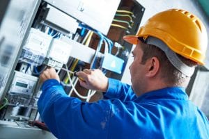 1002 - Treinamento em Segurança para Trabalhadores que Intervenham em Instalações Energizadas com Alta Tensão no Sistema Elétrico de Potência
